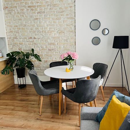 ריגה The Right Coast Apartment With Free Private Parking מראה חיצוני תמונה